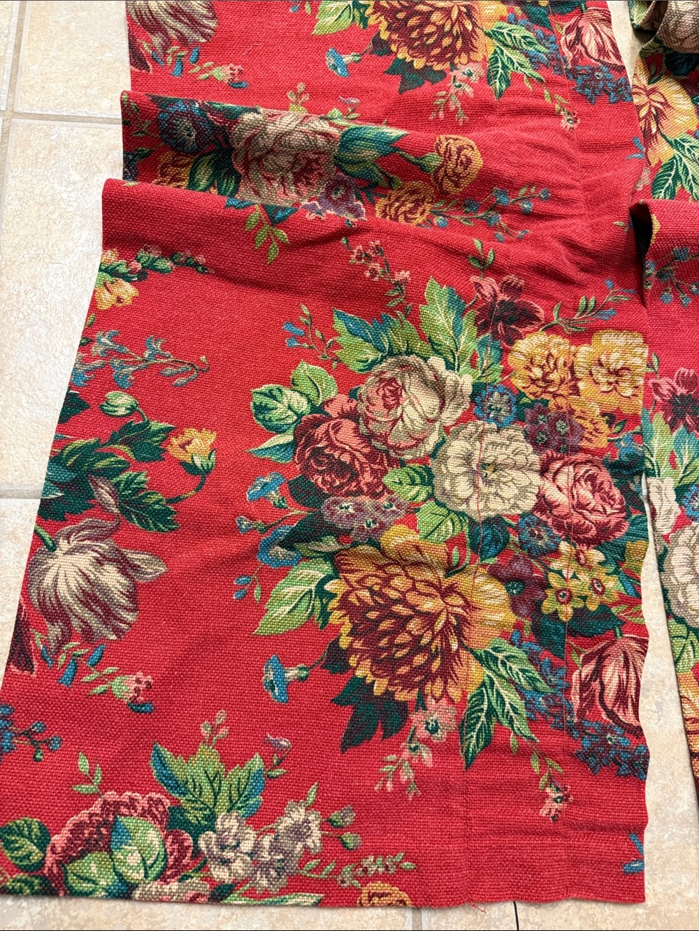 Ralph Lauren 2 Valences Red Floral Fabric Panel - Picture 2 of 7